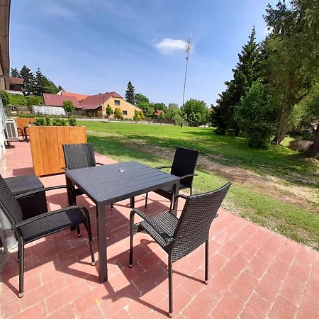 Residence Tvrz Skočice Exterior foto